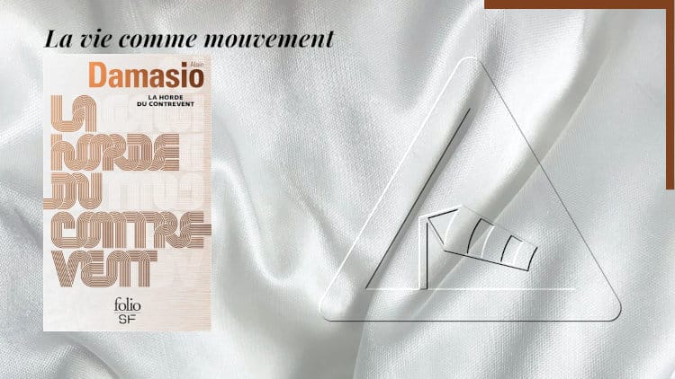 En arrière-plan, un paneau avec le signalement du vent et au premier plan, la couverture du livre d'Alain Damasio, La horde du contrevent